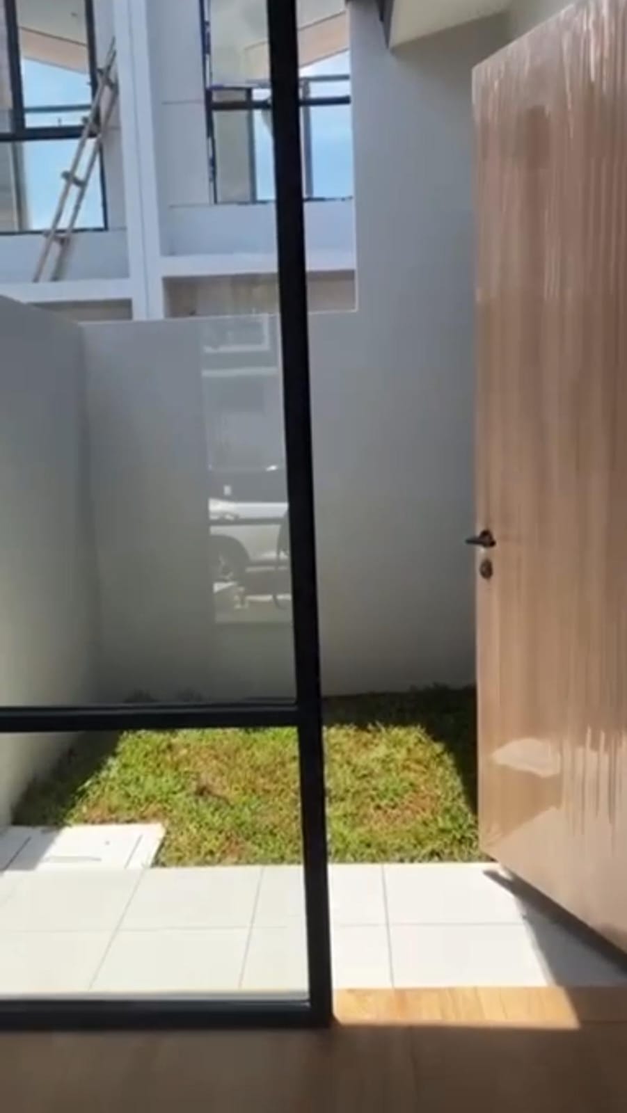 Rumah disewakan di Waterfront Lippo Cikarang